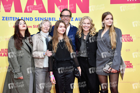 Filmpremiere 'Alter weißer Mann' in Berlin