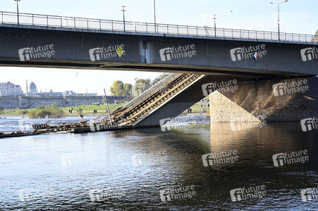 Eingestürzte Carolabrücke in Dresden