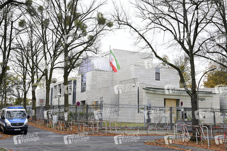 Protestaktion vor der Botschaft der Islamischen Republik Iran in Berlin