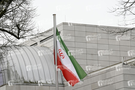 Protestaktion vor der Botschaft der Islamischen Republik Iran in Berlin