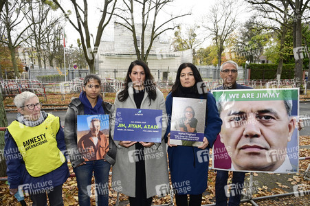 Protestaktion vor der Botschaft der Islamischen Republik Iran in Berlin