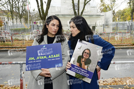 Protestaktion vor der Botschaft der Islamischen Republik Iran in Berlin