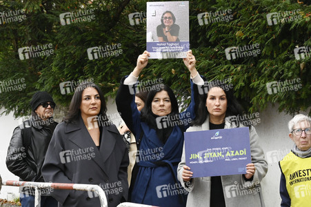 Protestaktion vor der Botschaft der Islamischen Republik Iran in Berlin