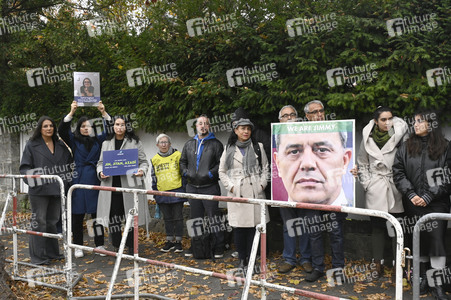 Protestaktion vor der Botschaft der Islamischen Republik Iran in Berlin