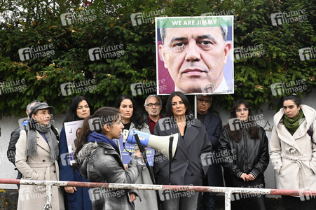 Protestaktion vor der Botschaft der Islamischen Republik Iran in Berlin