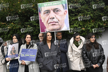 Protestaktion vor der Botschaft der Islamischen Republik Iran in Berlin