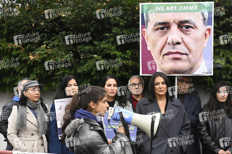 Protestaktion vor der Botschaft der Islamischen Republik Iran in Berlin