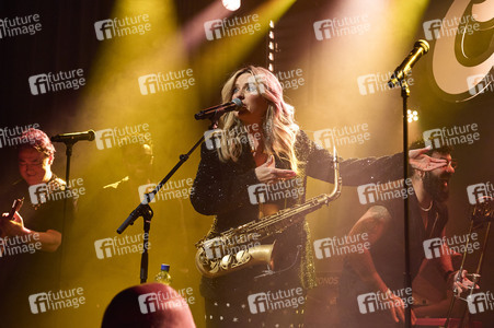 Konzert von Candy Dulfer in Langethal