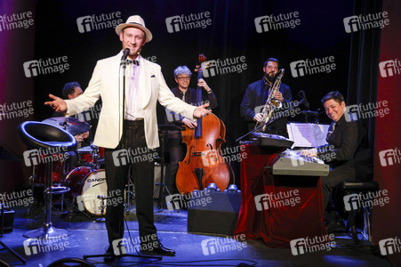 Theaterprobe 'My Way - Johannes Hallervorden singt Sinatra' in Berlin