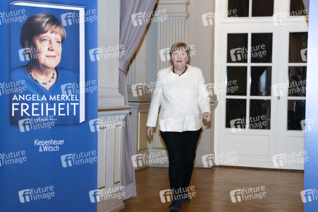 Buchpremiere von Angela Merkels 'Freiheit' in Berlin