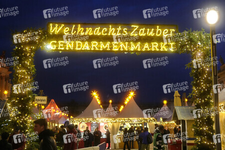 WeihnachtsZauber Gendarmenmarkt 2024 in Berlin