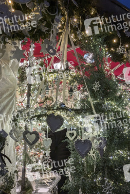 WeihnachtsZauber Gendarmenmarkt 2024 in Berlin