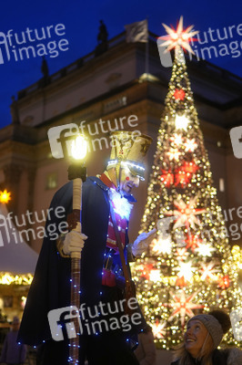 WeihnachtsZauber Gendarmenmarkt 2024 in Berlin