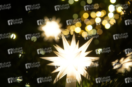 WeihnachtsZauber Gendarmenmarkt 2024 in Berlin