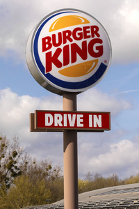 16.04.2024<br>Symbolfoto Burger King Drive In