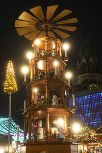 16.12.2024<br>City-Weihnachtsmarkt an der Gedächtniskirche in Berlin