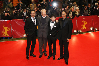 Ken Watanabe, Clint Eastwood, Kazunari Ninomiya, Tsuyoshi Ihara