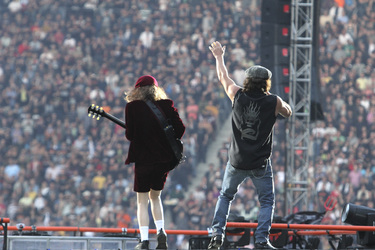 Angus Young, Brian Johnson (AC/DC)