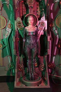 GEEK ART: Borg Queen Bodypainting