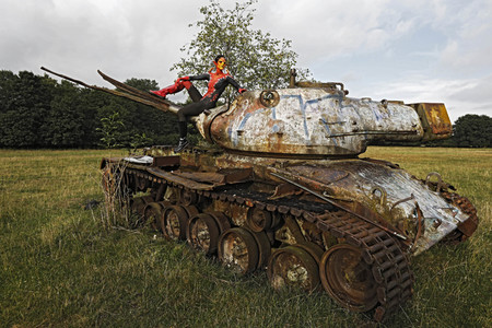 GEEK ART: Tank-Devil Bodypainting