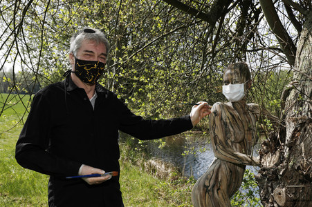 NATURE ART: Baum am Fischteich / Tree at the Fish Pond Bodypainting