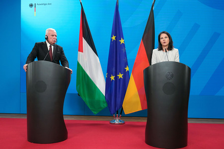 Pressekonferenz von Riyad al-Maliki und Annalena Baerbock in Berlin