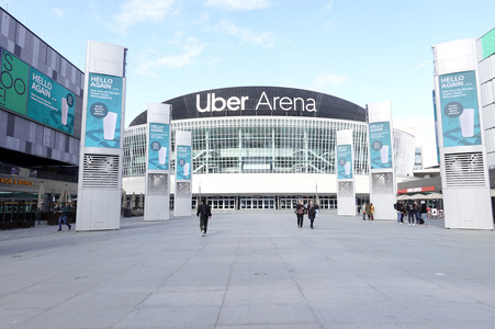 Umbenennung der Mercedes-Benz Arena in Uber Arena in Berlin