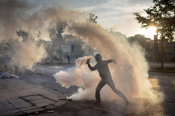 Polizei räumt das Protestlager am Taksim-Platz in Istanbul